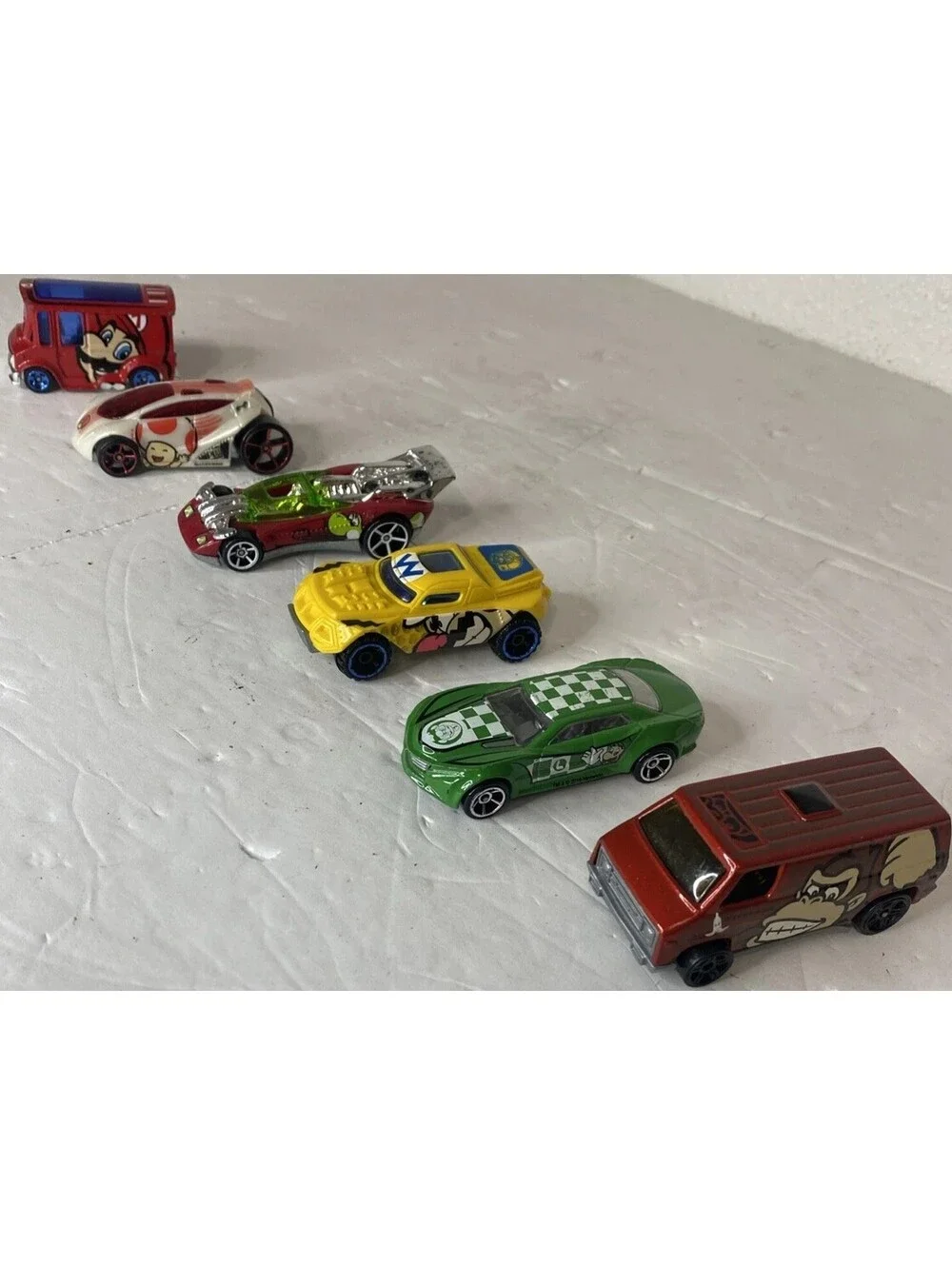 Nintendo Hot Wheels, Set Of 7,Donkey Kong, Yoshi, Toad,Luigi,Mario,warrio
